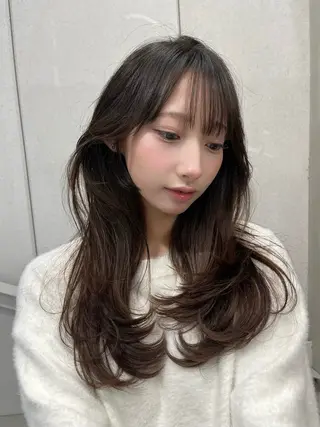 セミロング Fev AYAHAのヘアスタイル