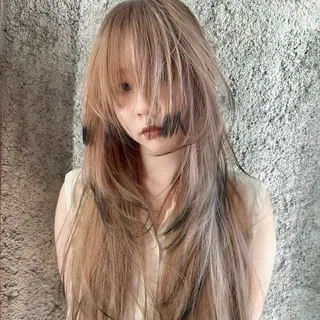 ロング カラー bloc japon所属・ﾌﾞﾚｲｽﾞ˚✧₊⁎ ﾚｲﾔｰToriのヘアスタイル