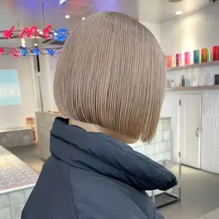 ショート カラー 🎀ピンクベージュ 🎀ブリーチmikuのヘアスタイル