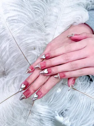 ネイル Ubuntu🎀 ネイルサロン✨のネイルデザイン