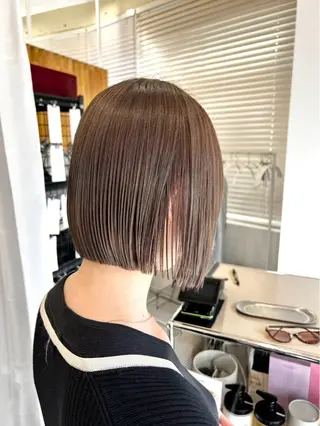 ショート カラー ウルフレイヤー🐺 ヒナ🩶のヘアスタイル