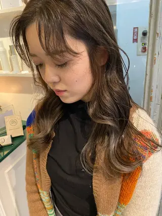 セミロング vixus mamiのヘアスタイル