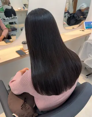 ロング カラー soso.所属・上原 ティファニーのヘアスタイル