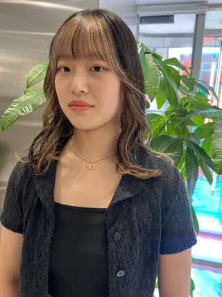 セミロング カラー mai🤍縮毛酸性ス トレート/アイリストのヘアスタイル