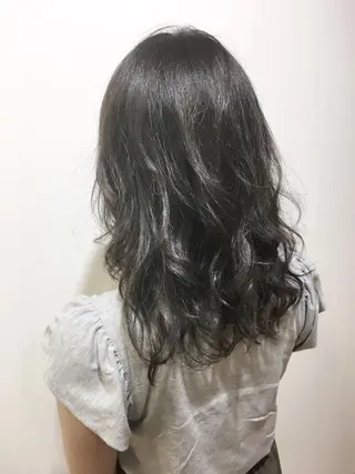 セミロング カラー 海外風レイヤーカット 👑店長　平松　由のヘアスタイル