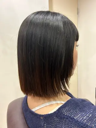 ミディアム CLALA Abeno所属・河上 玲のヘアスタイル