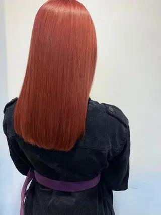 セミロング 髪質改善　縮毛の達人 矢井由真のヘアスタイル