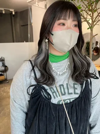 ロング 岸川 恭子のヘアスタイル