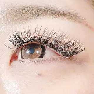 マツエク・マツパ アイラッシュサロンfleur🍀所属・🍀fleur🍀 束感/ワンホン/杉浦のマツエク・マツパデザイン