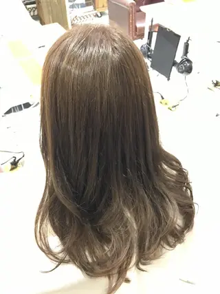 ロング カラー ブリーチカラー🌈 嘉名 真樹のヘアスタイル