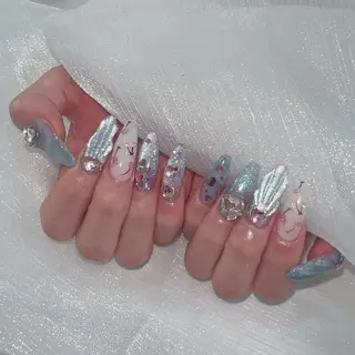 ネイル DOMI　NAIL 💅🏻のネイルデザイン