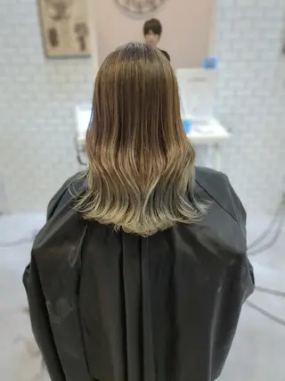 カラー ロング アグヘアーヴィズ 永山店所属・菅原 涼のヘアスタイル