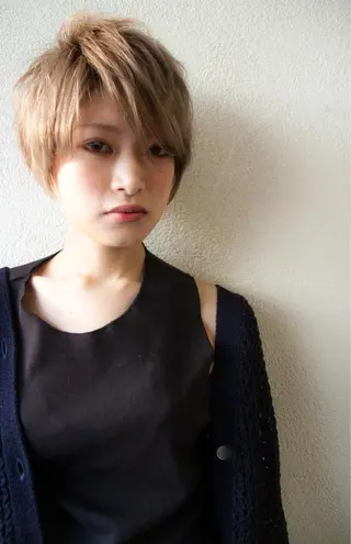 ショート カラー RESBORN所属・長岡 大偉のヘアスタイル