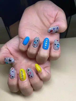 カラー 宇 田川のネイルデザイン