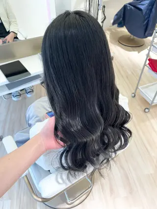 セミロング カラー 透明感カラー 【chisa チサ】のヘアスタイル