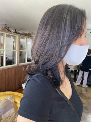 ミディアム 艶カラー🫧 MOMOYOのヘアスタイル