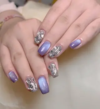 ネイル 尾野 奈津子のネイルデザイン
