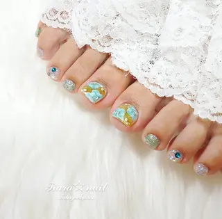 ネイル 高木 彩香のネイルデザイン