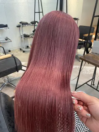 カラー 🎀ボブ+ハイトーン シュカ👶🏻のヘアスタイル