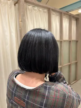 ショート つちだ ゆうひ / 暗髪カラー⟡.·のヘアスタイル