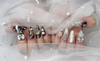 ネイル ハヤシ ミカのネイルデザイン