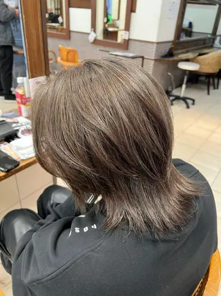 ミディアム カラー 白髪ぼかし脱白髪染め 大塚綾のヘアスタイル