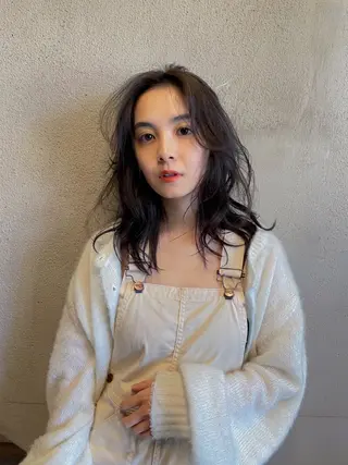 セミロング パーマ パーマ/レイヤー 岩山丈一郎のヘアスタイル