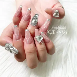 ネイル ROSE・ MARY 鈴木のネイルデザイン