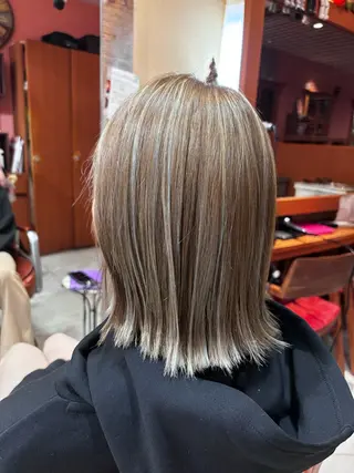 カラー 島守 美奈子のヘアスタイル