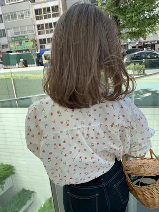 セミロング カラー Lolonois梅田 スタッフのヘアスタイル