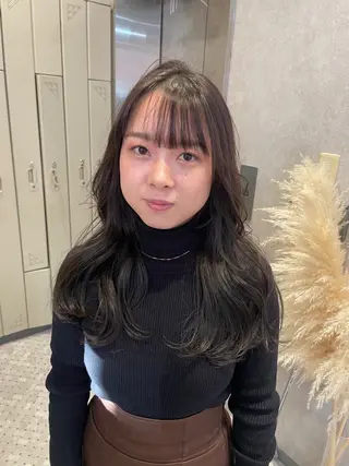 ロング 女性スタイリスト専門サロン Zina 天神西通り所属・艶髪韓国ヘア MANAMI🎀のヘアスタイル