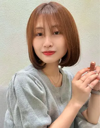 ミディアム 米澤 由衣のヘアスタイル