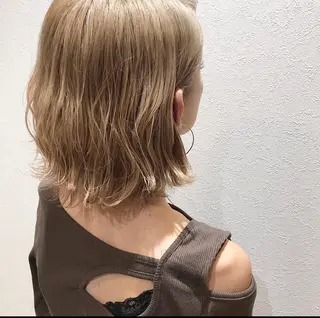 カラー リーフレ所属・榊原 七菜花のヘアスタイル