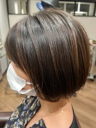 ショート カラー 似合わせカット/ すずきたつやのヘアスタイル