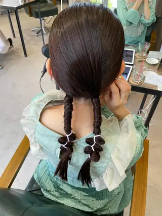 セミロング ill.所属・ill［イル］大須 ダブルカラー髪質改善のヘアスタイル