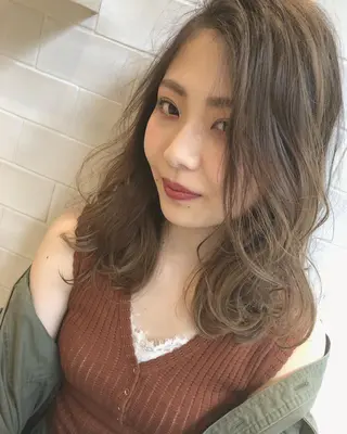 セミロング カラー 中村 卓也のヘアスタイル