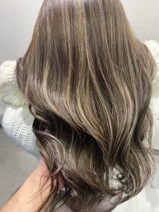 ロング カラー Hello Design Coconeel所属・髪質改善アンジュール ひかりのヘアスタイル