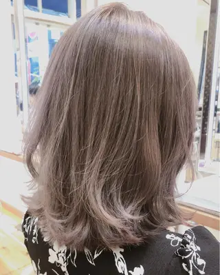 ミディアム カラー セルフホワイトニング Ines渡辺リエのその他イメージ