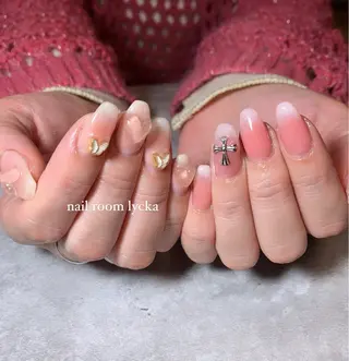 ネイル ﾈｲﾙﾙｰﾑﾘｯｶ 𝐦𝐚𝐲𝐮のネイルデザイン