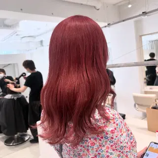セミロング カラー カジュアルを女っぽく 𝗮𝘆𝗮𝗰𝗼のヘアスタイル