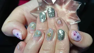 ネイル 平野 亜季のネイルデザイン