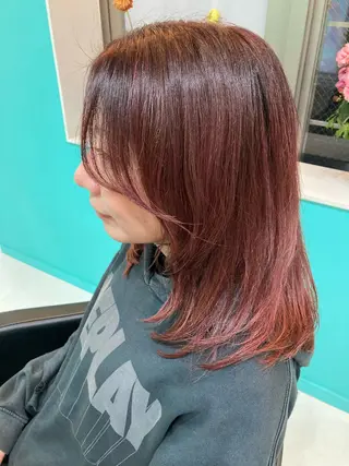 ミディアム カラー 🫧透明感✨ブリーチ 💫ダメージレス🫧のヘアスタイル