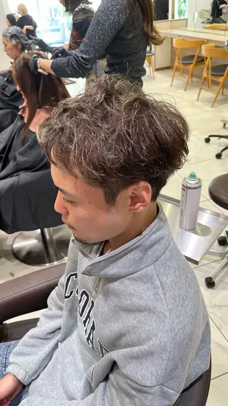 パーマ メンズ 【メンズパーマ✨️ フェザーパーマ】岩城のヘアスタイル