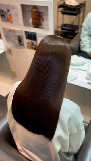 カラー 梅田 ダブルカラー 大畑 蒼空のヘアスタイル