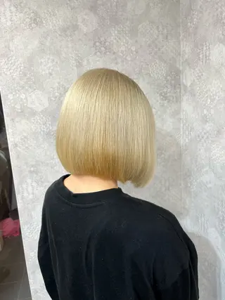 ミディアム カラー ヘアアレンジ 寒色アイドルカラー JUNOチナツのヘアスタイル