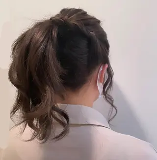 セミロング ヘアアレンジ T Ayaのヘアスタイル