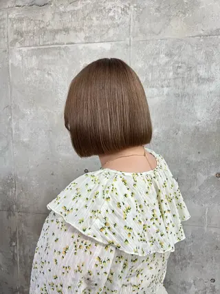 ミディアム era所属・azumi/ボブ/暖 色/オリーブ/縮毛のヘアスタイル