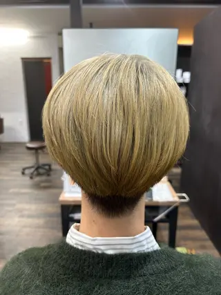 ショート カラー フルヤ タクミのヘアスタイル