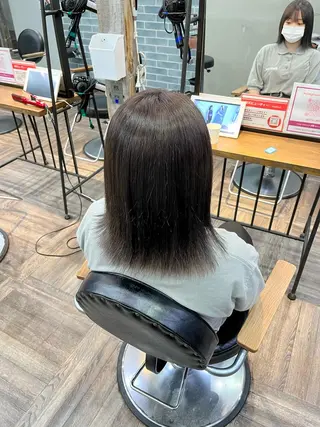 セミロング 村本 優依のヘアスタイル