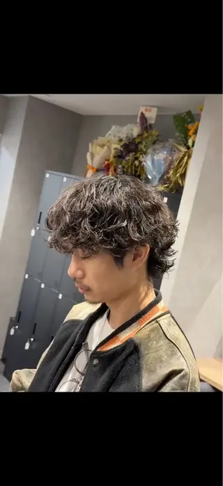 ミディアム パーマ メンズ メンズパーマ特化 美容師kouyaのヘアスタイル